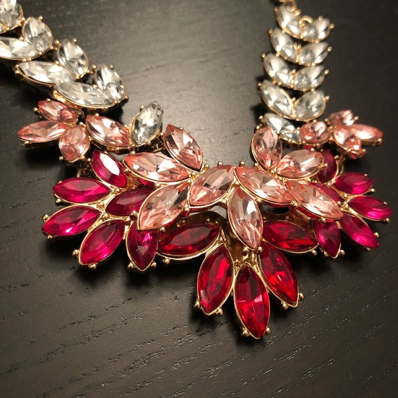 Free press necklace - Picture 6 of 8